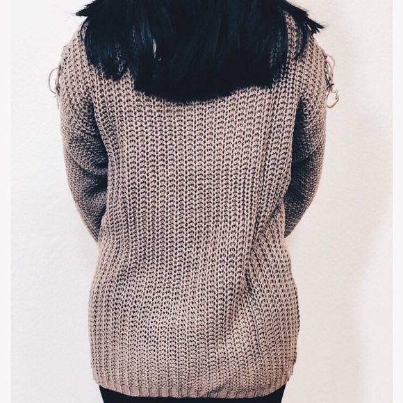 Stacie Fringe Knit - Picture 5 of 5